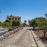 Julia I - Luxury 3-br Retreat With Sea & Mountain Views Semesterbostad Pégeia