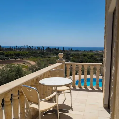 Julia I - Luxury 3-br Retreat With Sea & Mountain Views Peyia