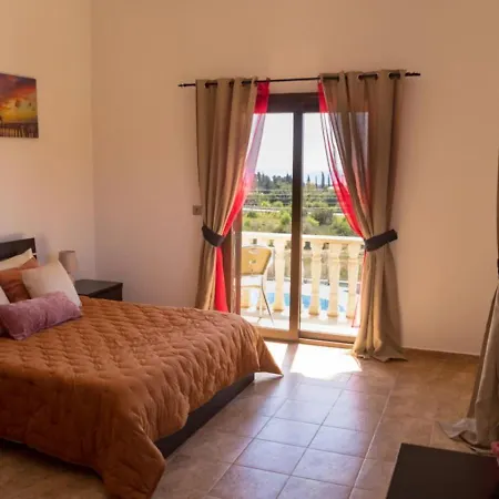 Julia I - Luxury 3-br Retreat With Sea & Mountain Views * Πέγεια