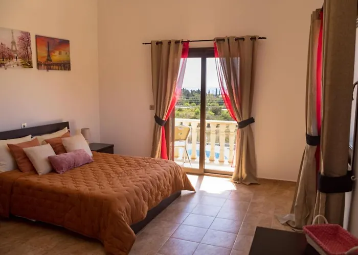 Julia I - Luxury 3-br Retreat With Sea & Mountain Views * Πέγεια