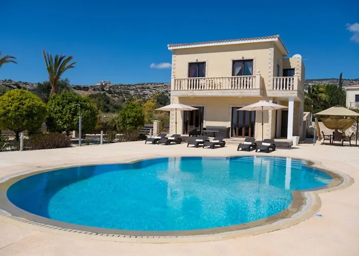 Julia I - Luxury 3-br Retreat With Sea & Mountain Views Σπίτι διακοπών